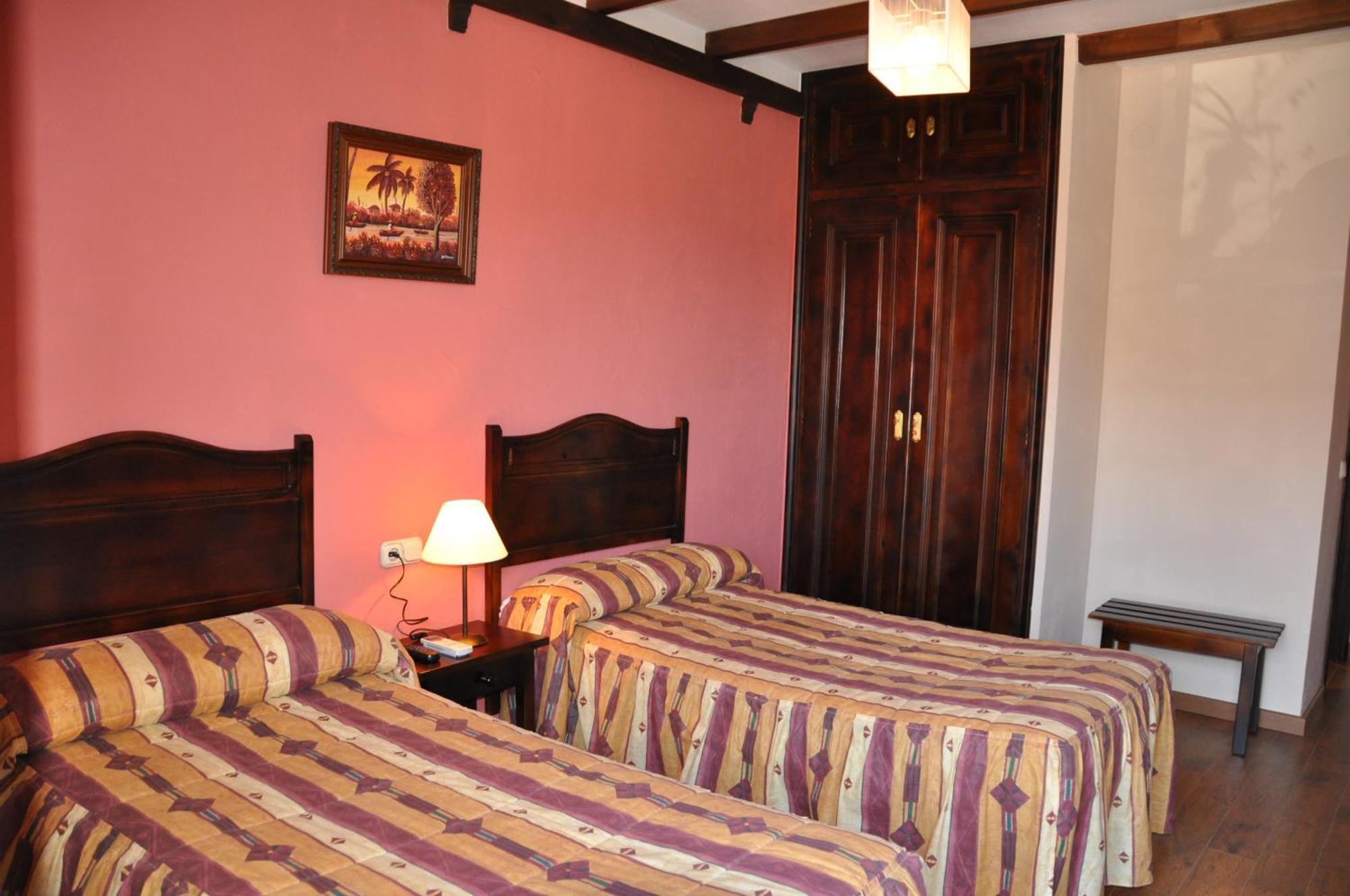 Apartamentos El Mirador Del Soto Sotoserrano Room photo